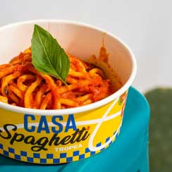 La ciotola Pomodoro con basilico